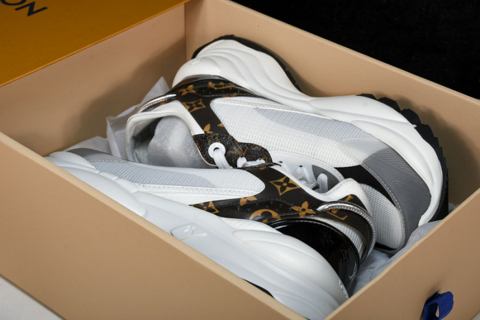 L&V SNEAKERS