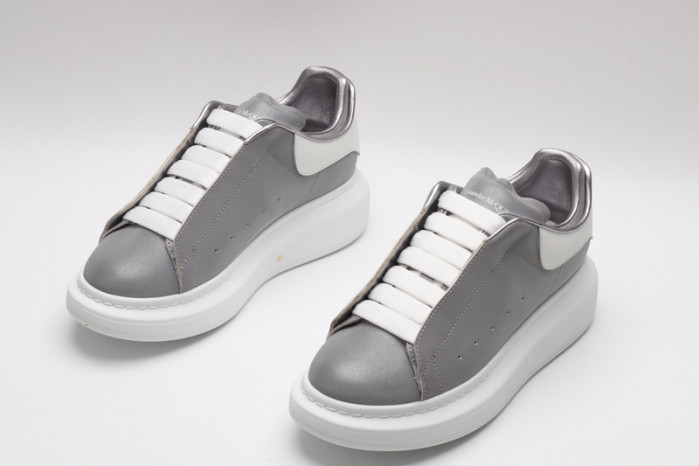 Alexander McQueen sneaker