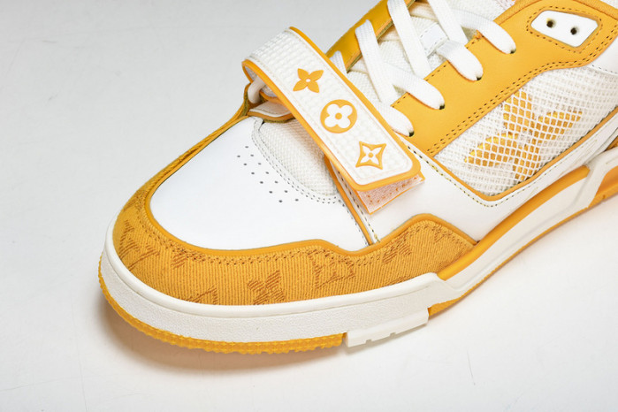 L&V SNEAKERS