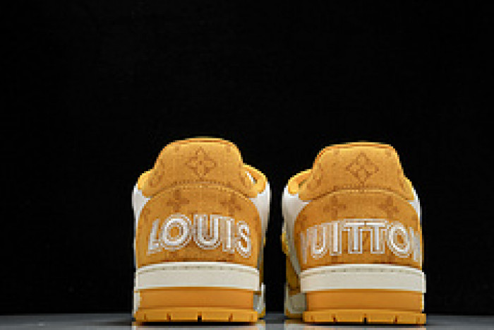 L&V SNEAKERS