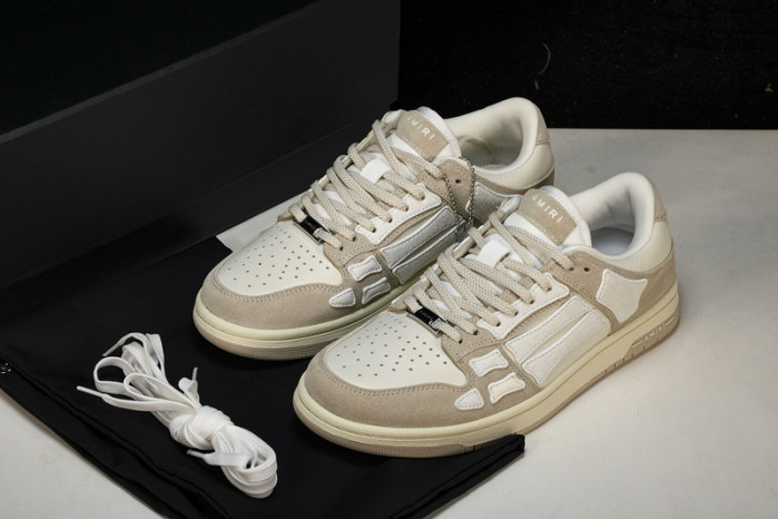AM1R1 SNEAKERS