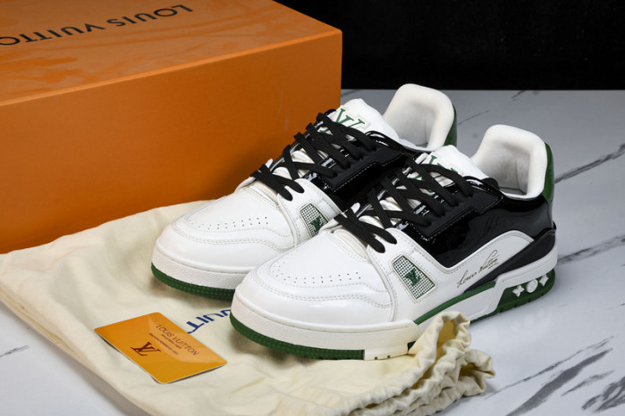 L&V SNEAKERS