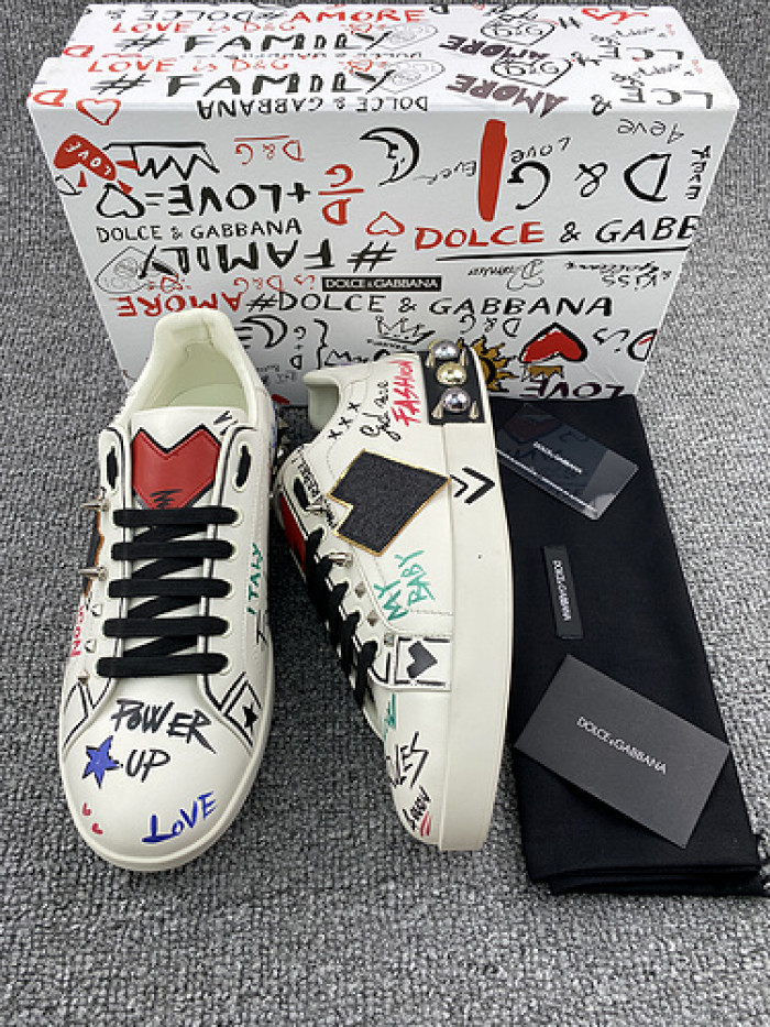 DG sneaker