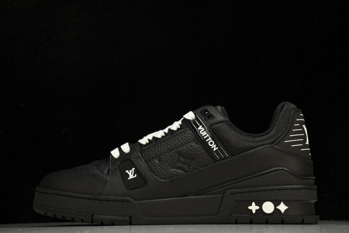 L&V SNEAKERS
