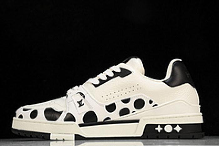 L&V SNEAKERS