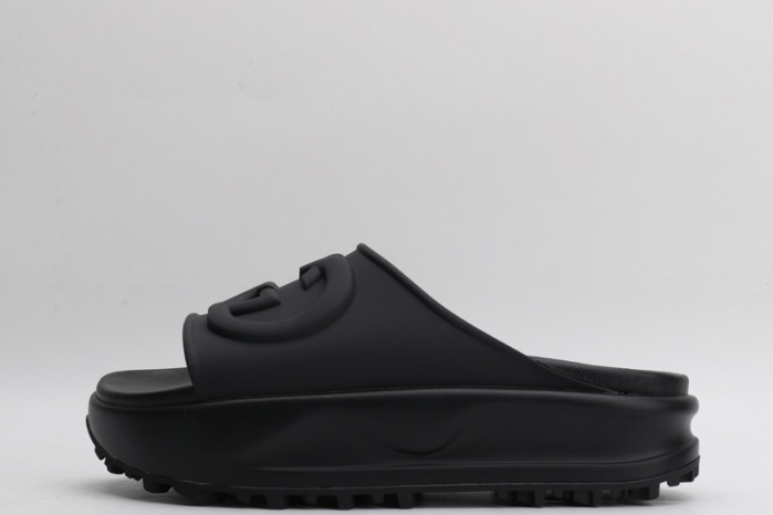 G DESIGNER SLIPPERS