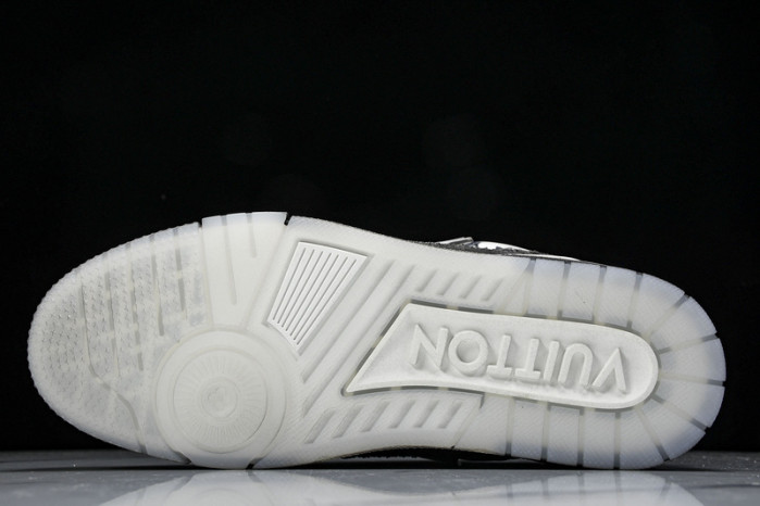 L&V SNEAKERS