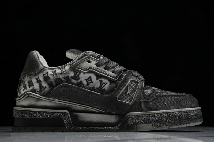 L&V SNEAKERS