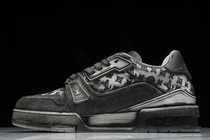 L&V SNEAKERS