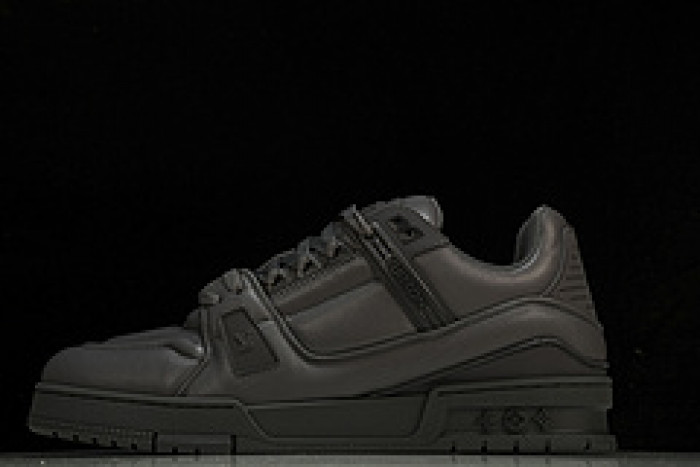 L&V SNEAKERS