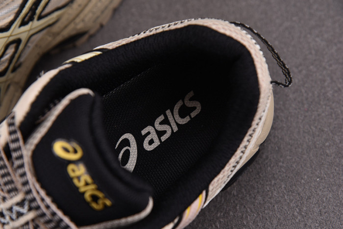As*ic*ss shoes