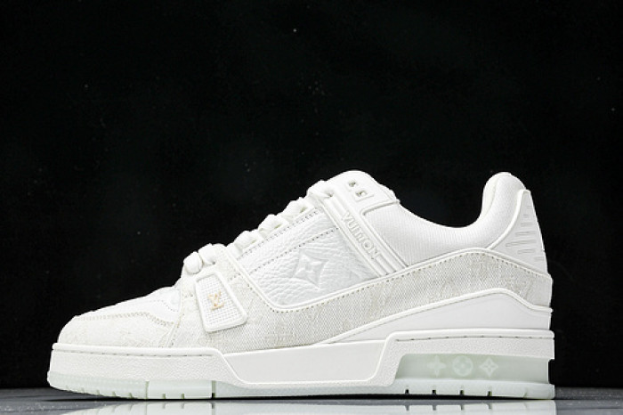 L&V SNEAKERS