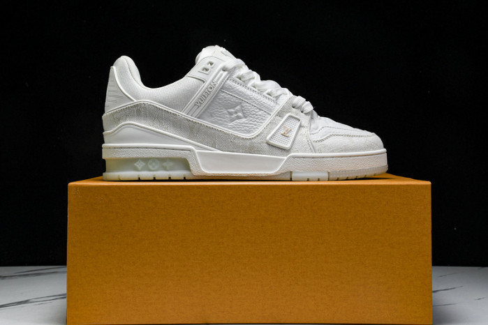 L&V SNEAKERS