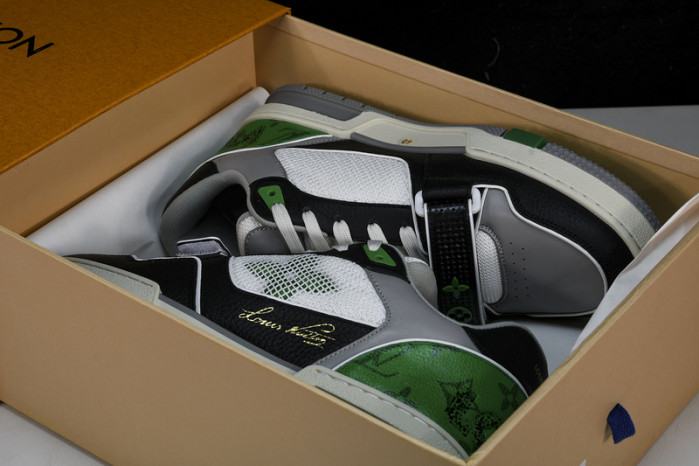 L&V SNEAKERS