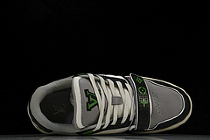 L&V SNEAKERS