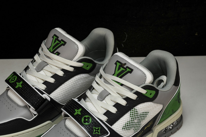 L&V SNEAKERS