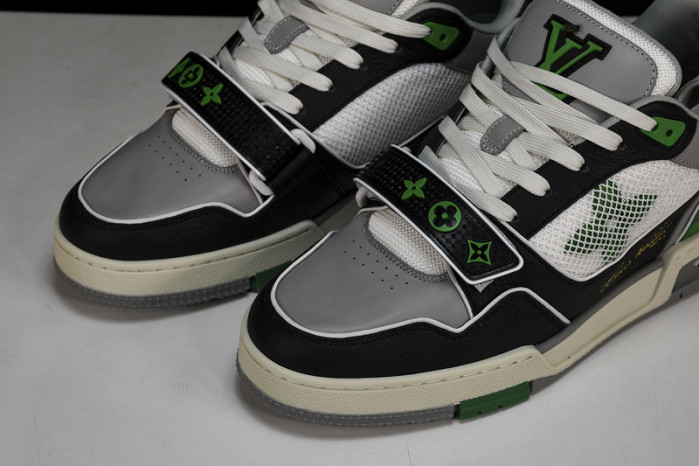 L&V SNEAKERS