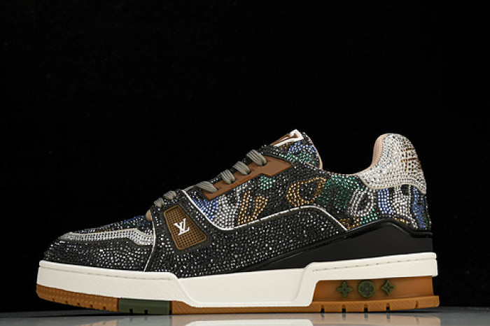 L&V SNEAKERS