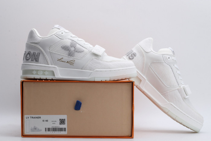 L&V SNEAKERS