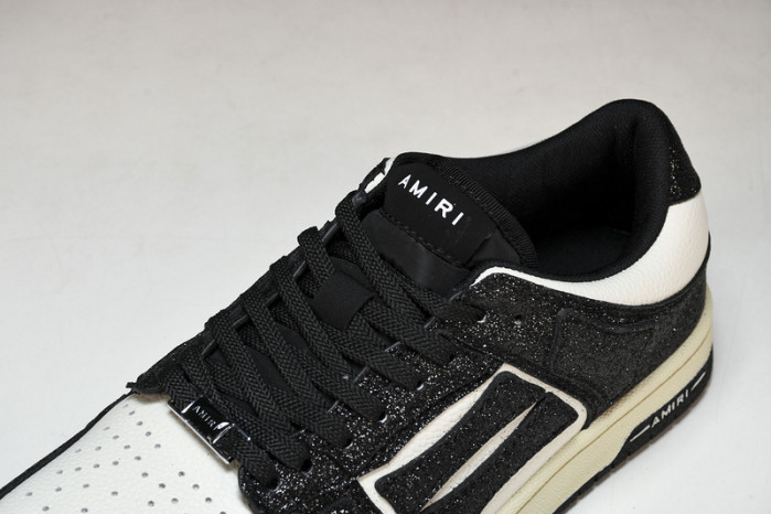 AM1R1 SNEAKERS