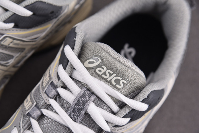 As*ic*ss shoes