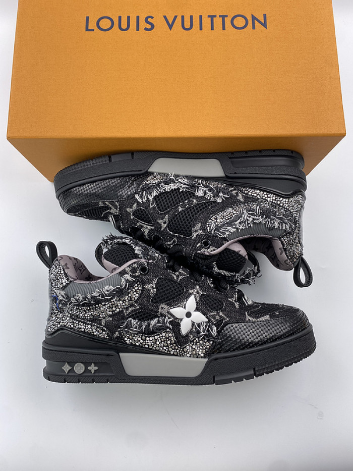 L&V SNEAKERS