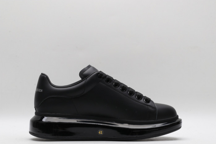 Alexander McQueen sneaker