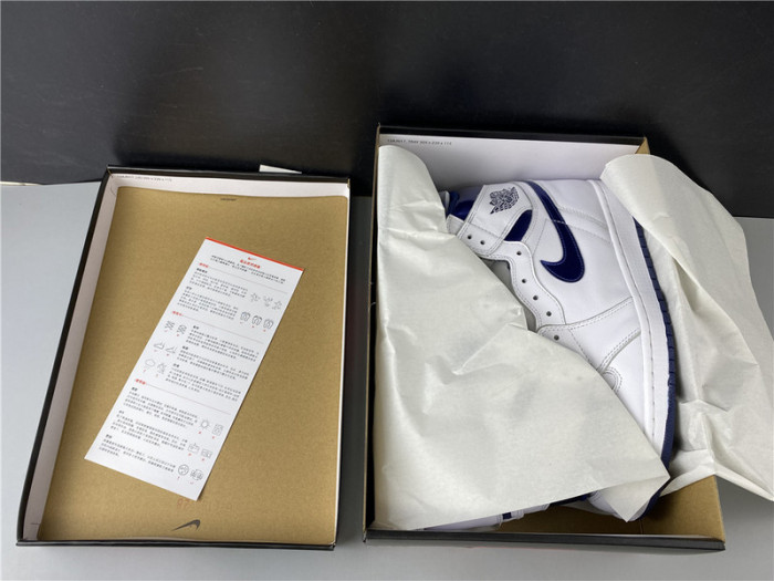 Jordan 1 Retro Metallic Navy (2016) 555088-106