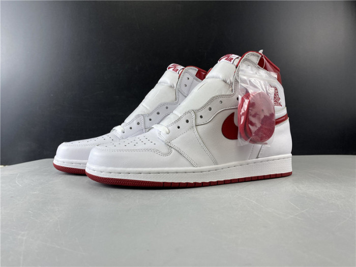 Jordan 1 Retro Metallic Red (2017) 555088-103