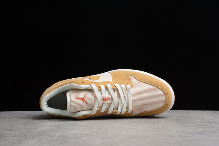 WMNS AIR JORDAN 1 LOW SE 