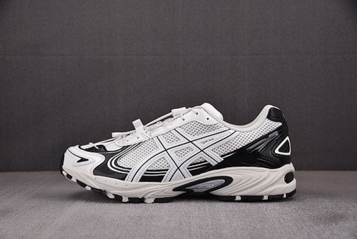 As*ic*ss shoes