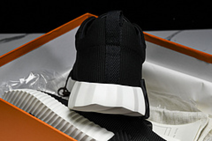 HER_MERS SNEAKER