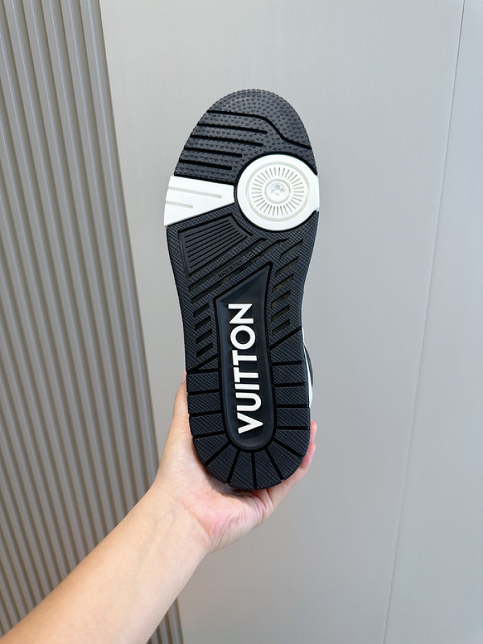 L&V SNEAKERS