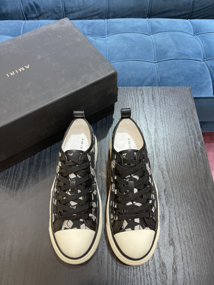 AM1R1 SNEAKERS