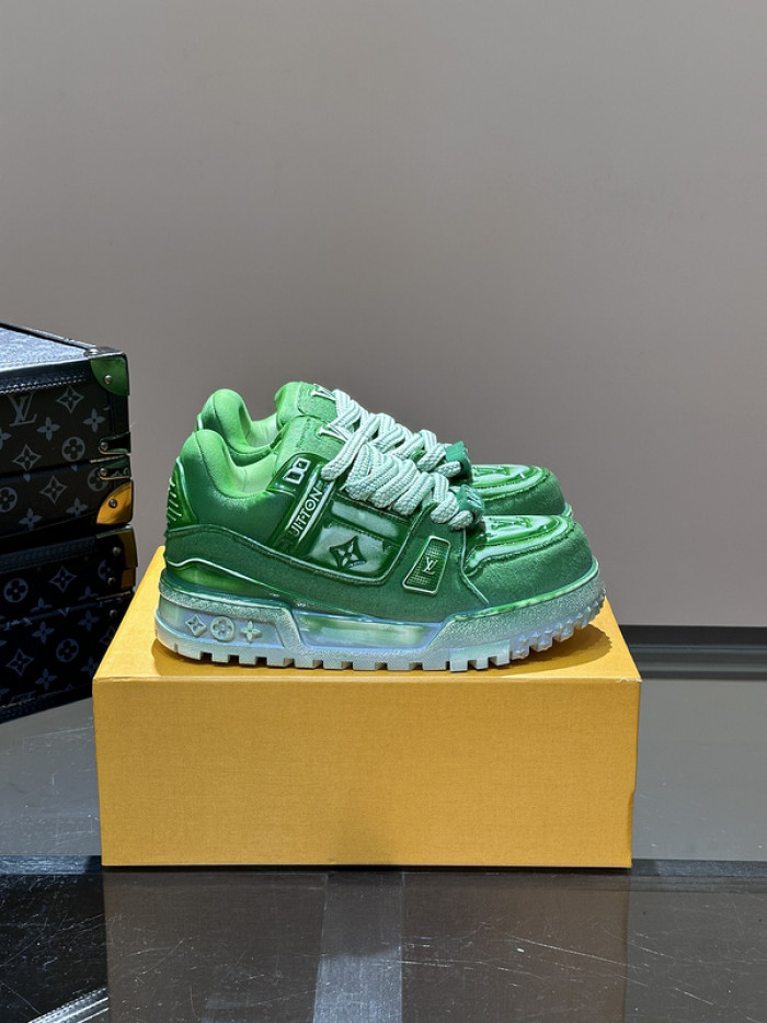 L&V SNEAKERS