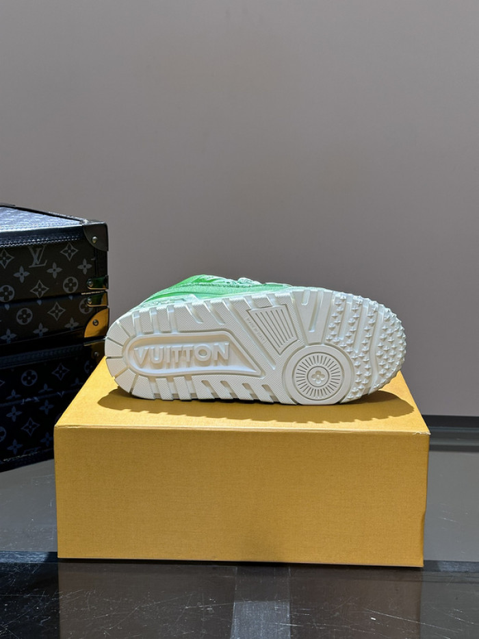 L&V SNEAKERS