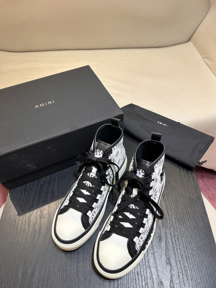 AM1R1 SNEAKERS