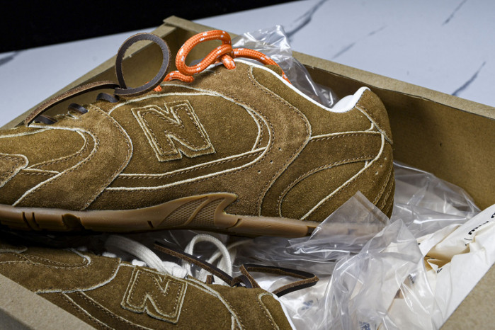 New Balance Mi­u
