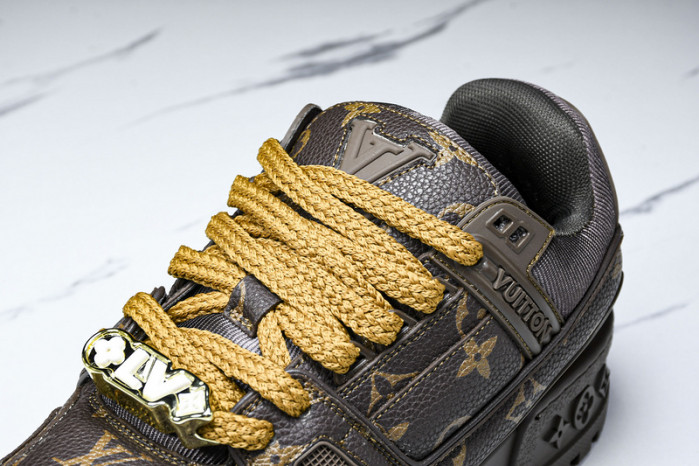 L&V SNEAKERS