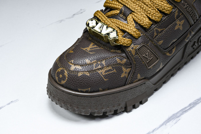 L&V SNEAKERS