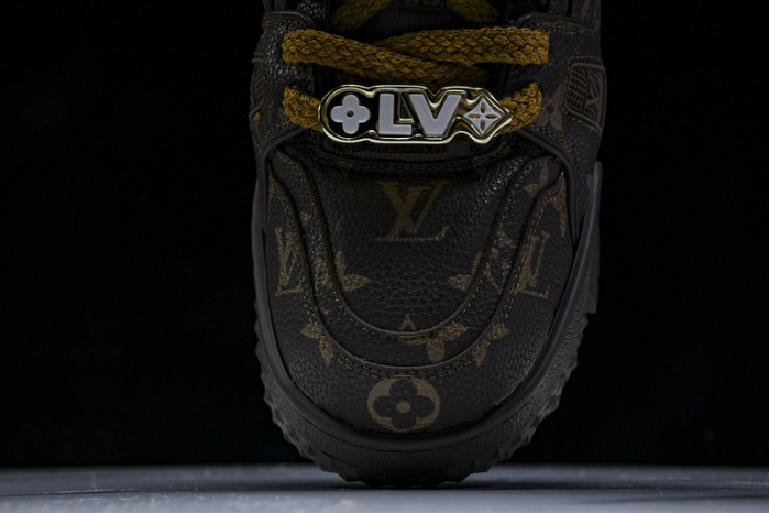L&V SNEAKERS