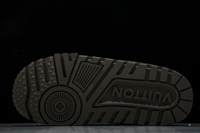 L&V SNEAKERS