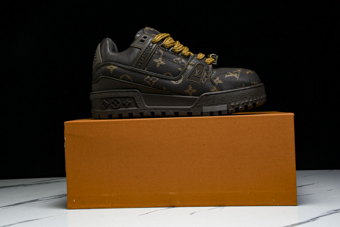 L&V SNEAKERS
