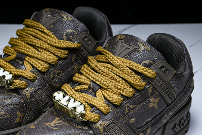 L&V SNEAKERS
