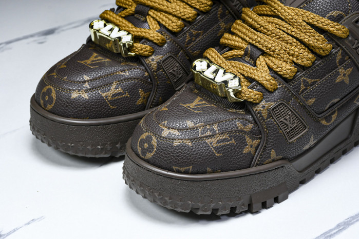 L&V SNEAKERS