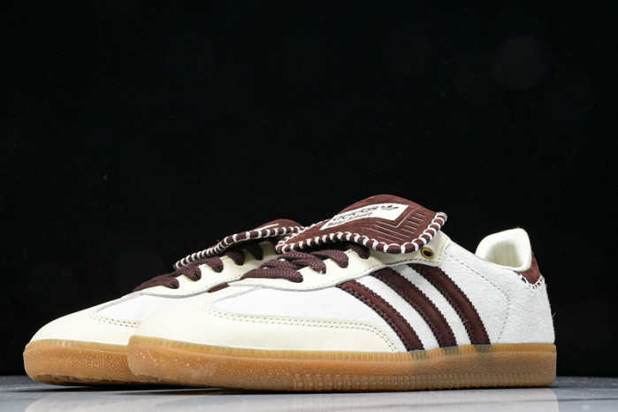 HANDBALL SPEZIAL IE0586