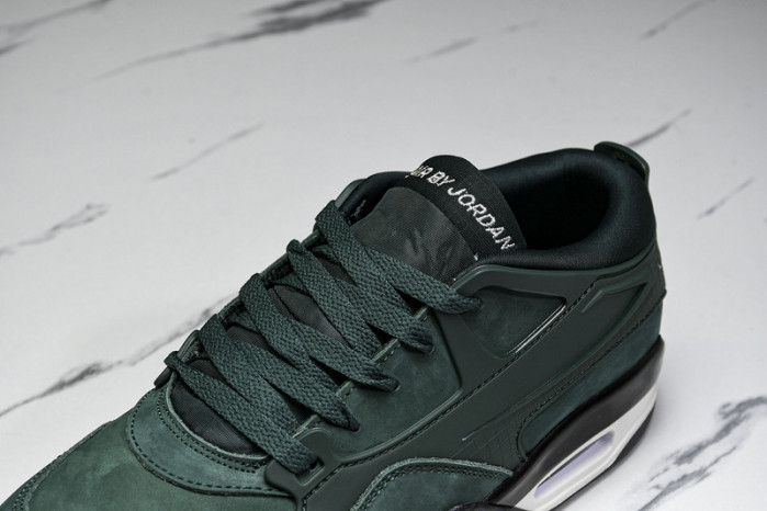 WMNS Air Jordan 4 RM“OXIDIZED GREEN” FQ7940-300