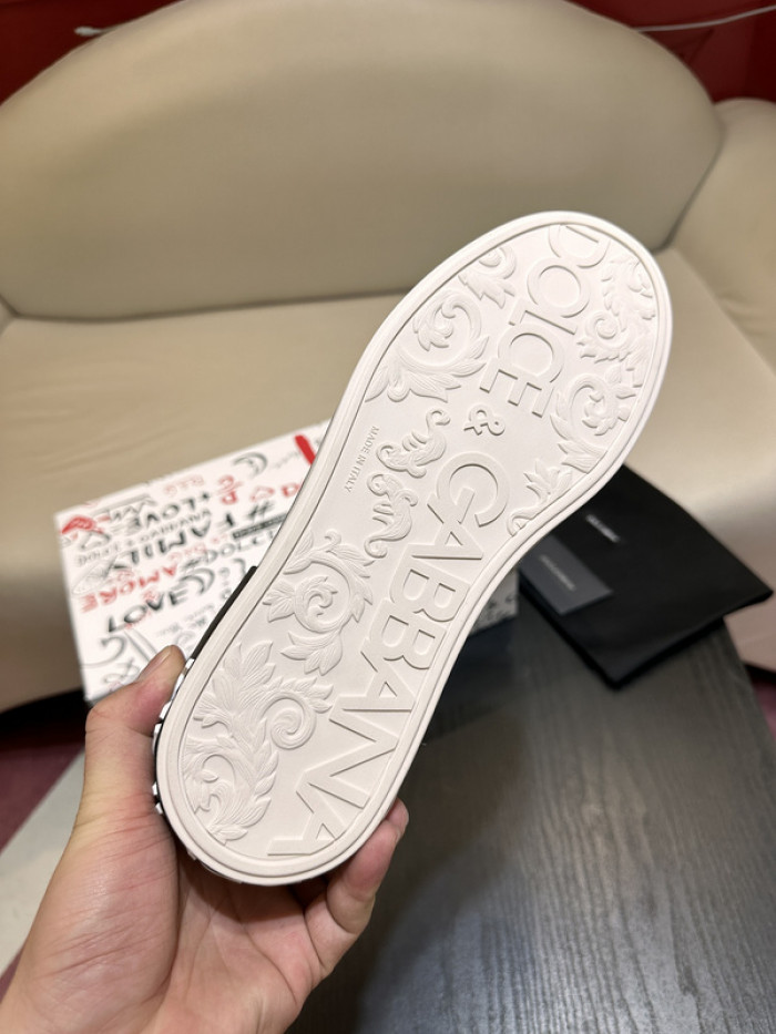 DG sneaker