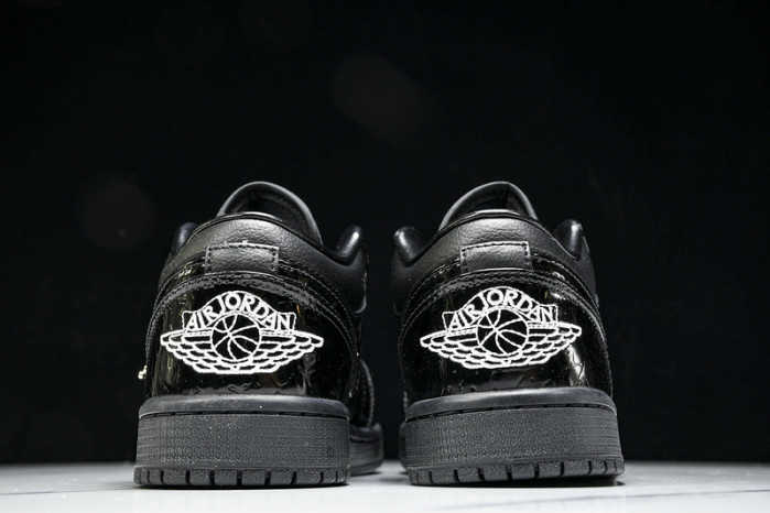 AIR JORDAN 1 HJ7743-010