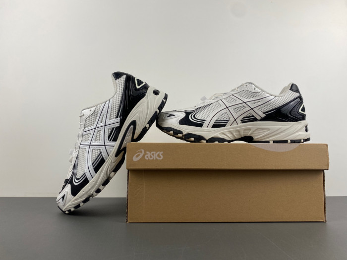 As*ic*ss shoes